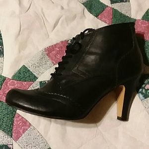Black Oxford heels